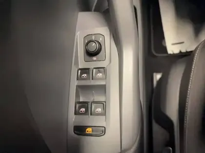 Photo 26 Volkswagen T-cross  1.0 TSI 115 Start/Stop DSG7