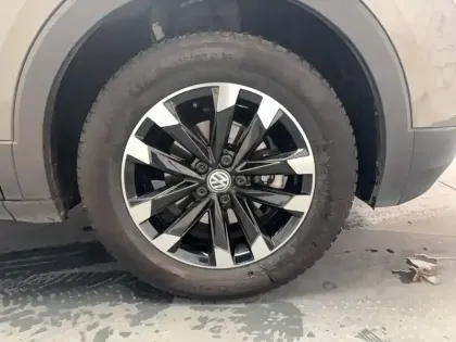 Photo 14 Volkswagen T-cross  1.0 TSI 115 Start/Stop DSG7