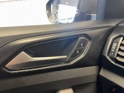 Photo 25 Volkswagen T-cross  1.0 TSI 115 Start/Stop DSG7