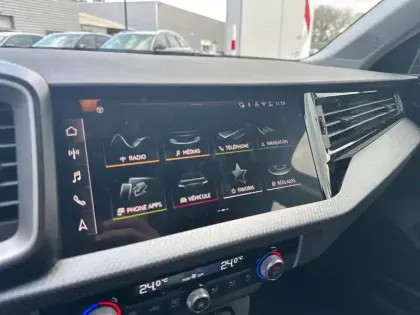 Photo 17 Audi A1  Sportback 30 TFSI 116 ch S tronic 7