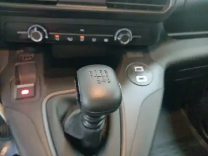 Photo 34 Peugeot Partner  FOURGON M 650 KG BLUEHDI 100 S&S BVM6