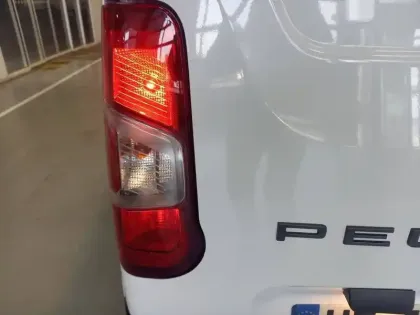 Photo 16 Peugeot Partner  FOURGON M 650 KG BLUEHDI 100 S&S BVM6