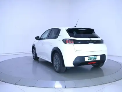 Photo 6 Peugeot 208  Electrique 50 kWh 136ch