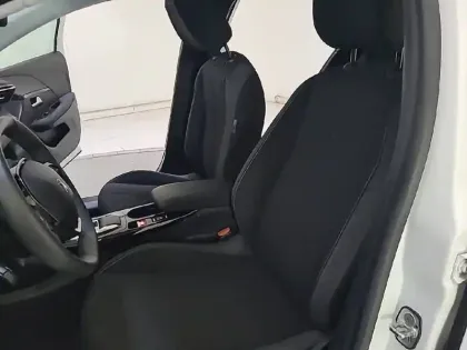 Photo 10 Peugeot 208  Electrique 50 kWh 136ch