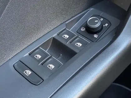 Photo 21 Volkswagen T-cross  1.0 TSI 110 Start/Stop DSG7