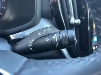 Photo 14 Volvo V60  B4 197 ch DCT7