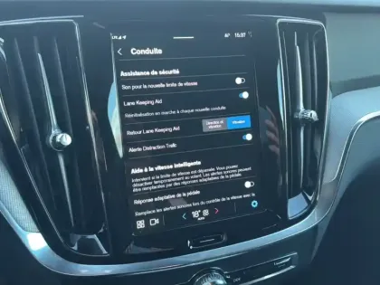 Photo 27 Volvo V60  B4 197 ch DCT7