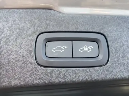 Photo 7 Volvo V60  B4 197 ch DCT7