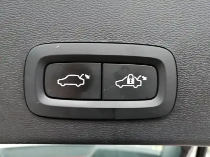 Photo 8 Volvo Xc40  P8 Recharge AWD 408 ch 1EDT