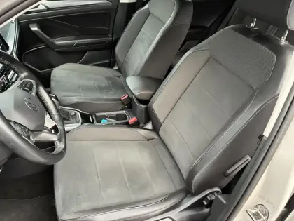 Photo 32 Volkswagen T-roc  2.0 TDI 150 Start/Stop DSG7