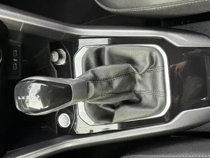 Photo 30 Volkswagen T-roc  2.0 TDI 150 Start/Stop DSG7