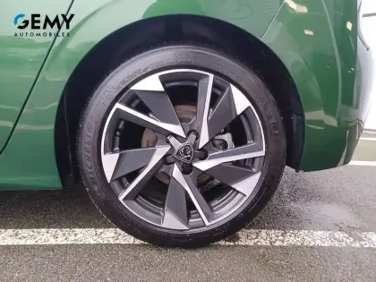 Photo 10 Peugeot 308  PureTech 130ch S&S EAT8