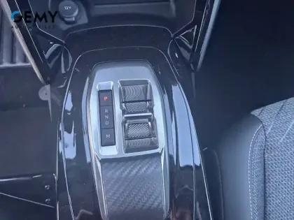 Photo 15 Peugeot 208  Hybrid 110 e-DCS6