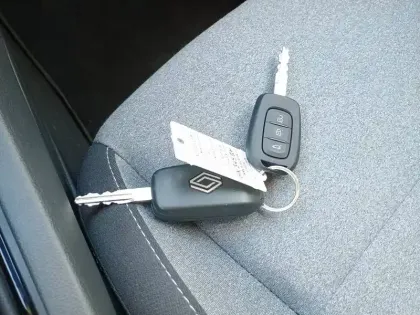 Photo 19 Renault Clio  SCe 65