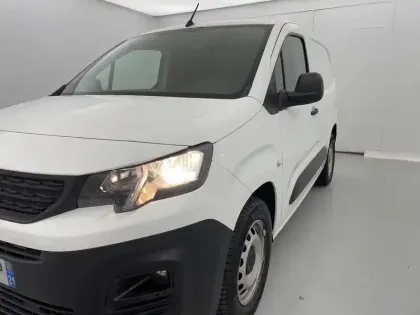 Photo 23 Peugeot Partner  FOURGON STANDARD 1000 KG BLUEHDI 100 S&S BVM5
