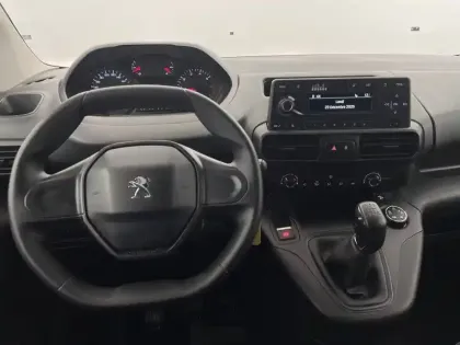 Photo 21 Peugeot Partner  FOURGON STANDARD 1000 KG BLUEHDI 100 S&S BVM5