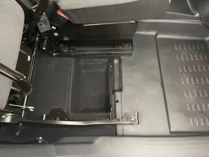 Photo 24 Peugeot Partner  FOURGON STANDARD 1000 KG BLUEHDI 100 S&S BVM5