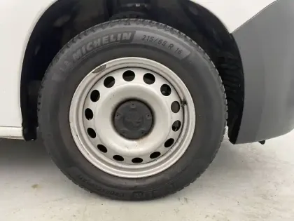 Photo 18 Peugeot Partner  FOURGON STANDARD 1000 KG BLUEHDI 100 S&S BVM5