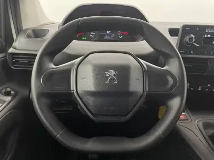 Photo 22 Peugeot Partner  FOURGON STANDARD 1000 KG BLUEHDI 100 S&S BVM5