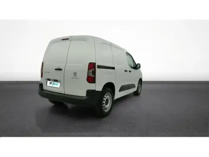 Photo 7 Peugeot Partner  FOURGON STANDARD 1000 KG BLUEHDI 100 S&S BVM5