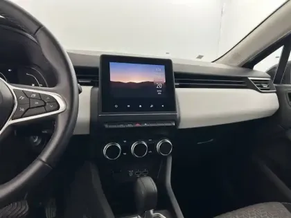 Photo 71 Renault Clio  E-Tech full hybrid 145