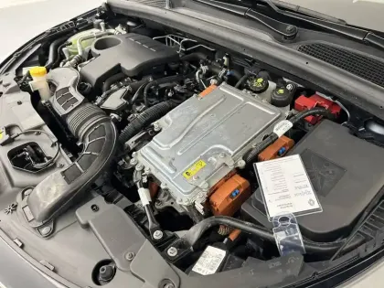 Photo 76 Renault Clio  E-Tech full hybrid 145