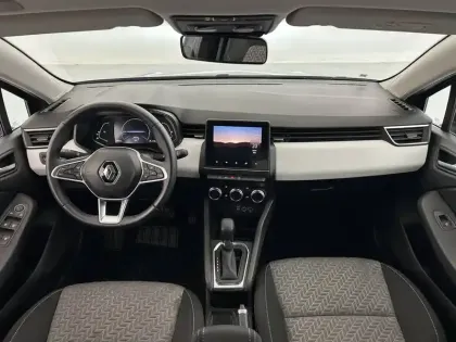 Photo 80 Renault Clio  E-Tech full hybrid 145