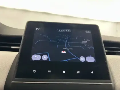 Photo 73 Renault Clio  E-Tech full hybrid 145