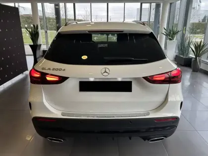 Photo 32 Mercedes GLA  200 d 8G-DCT