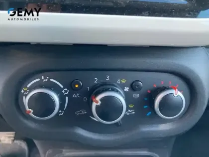 Photo 13 Renault Twingo  III SCe 65