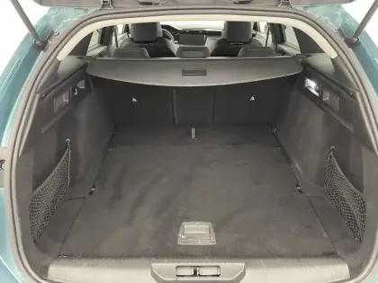 Photo 12 Peugeot 308  SW BlueHDi 130ch S&S EAT8