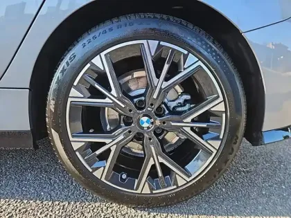 Photo 6 BMW Serie 1 120 170 ch DKG7