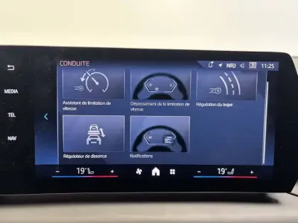 Photo 24 BMW Serie 1 120 170 ch DKG7