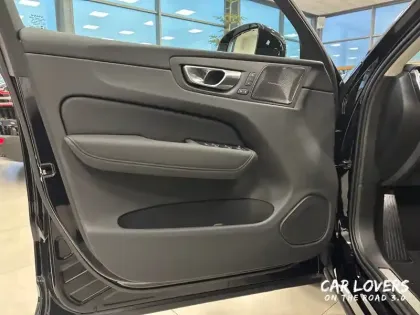 Photo 22 Volvo Xc60  T6 AWD Hybride rechargeable 253 ch+145 ch Geartronic 8