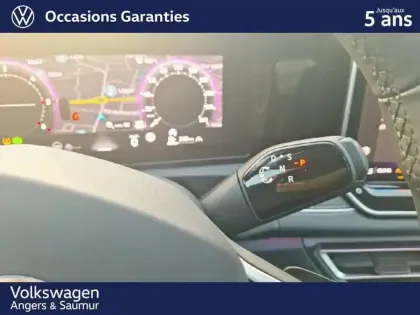 Photo 13 Volkswagen Tiguan  2.0 TDI 150ch DSG7