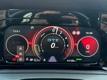 Photo 45 Volkswagen Golf  1.4 Hybrid Rechargeable OPF 245 DSG6