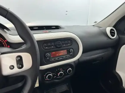 Photo 11 Renault Twingo  III SCe 65 - 21