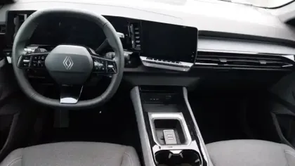 Photo 8 Renault Austral  E-Tech full hybrid 200 GSR2