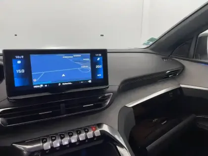 Photo 27 Peugeot 3008  Hybrid 136 e-DCS6