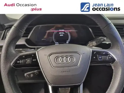 Photo 12 Audi Q8 E-Tron  55 408 ch 114 kWh Quattro