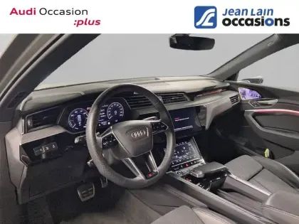 Photo 10 Audi E-tron Q8  55 408 ch 114 kWh Quattro