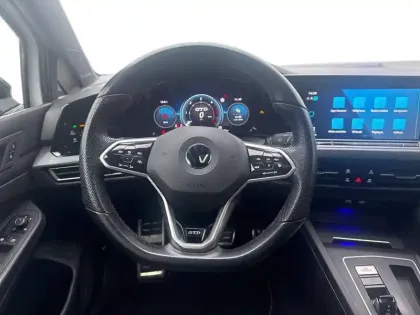 Photo 15 Volkswagen Golf  2.0 TDI SCR 200 DSG7