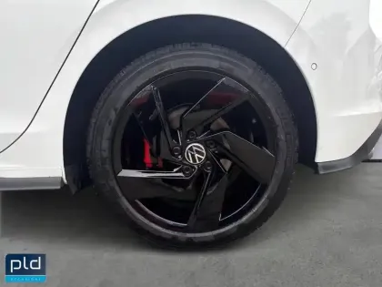 Photo 18 Volkswagen Golf  2.0 TDI SCR 200 DSG7