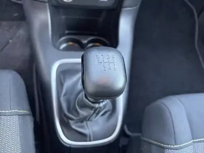 Photo 23 Citroën C3  BlueHDi 100 S&S BVM6 C-Series