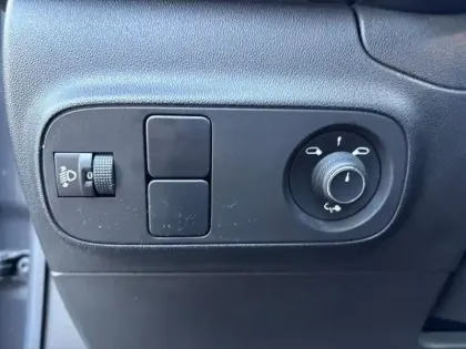 Photo 12 Citroën C3  BlueHDi 100 S&S BVM6 C-Series