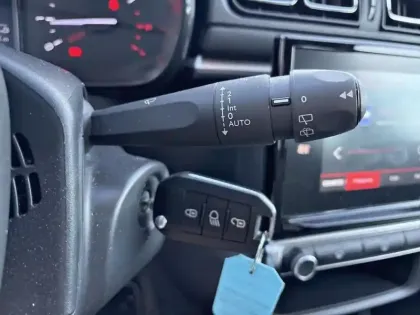 Photo 17 Citroën C3  BlueHDi 100 S&S BVM6 C-Series