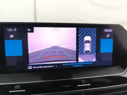 Photo 25 Citroën C4  PureTech 130 S&S EAT8 Shine