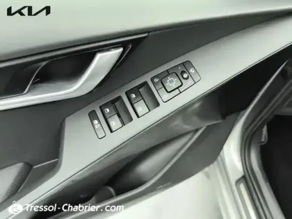 Photo 19 Kia Niro  1.6 GDi 141 ch HEV DCT6 Premium