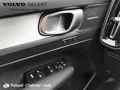 Photo 19 Volvo Xc40  B3 163 ch DCT7 Plus
