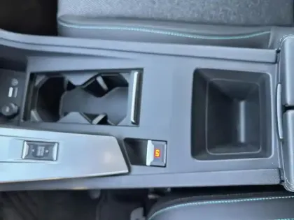 Photo 24 Peugeot 308  SW Hybrid 145 e-DCS6 Allure